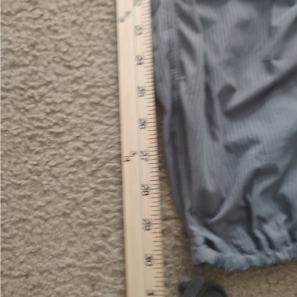Lululemon Gray Striped Athleisure Pants Drawstring Waist Wide Leg Women's - Picture 3 of 5